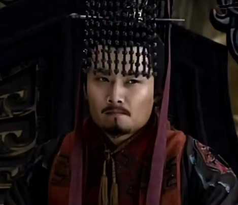 鲍勋：忠直之臣的悲剧人生与曹丕的权力博弈