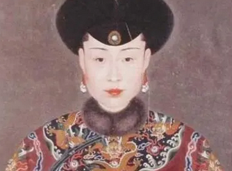 历史上康熙的皇贵妃生下一女，为什么却被烧掉？